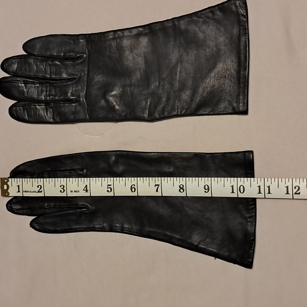 Fownes Women Black Leather Gloves with 100% Silk Lining Fitted Elegant Driving - Picture 8 of 9